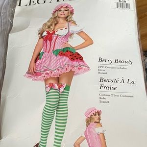 Leg Avenue Berry Beauty two piece set